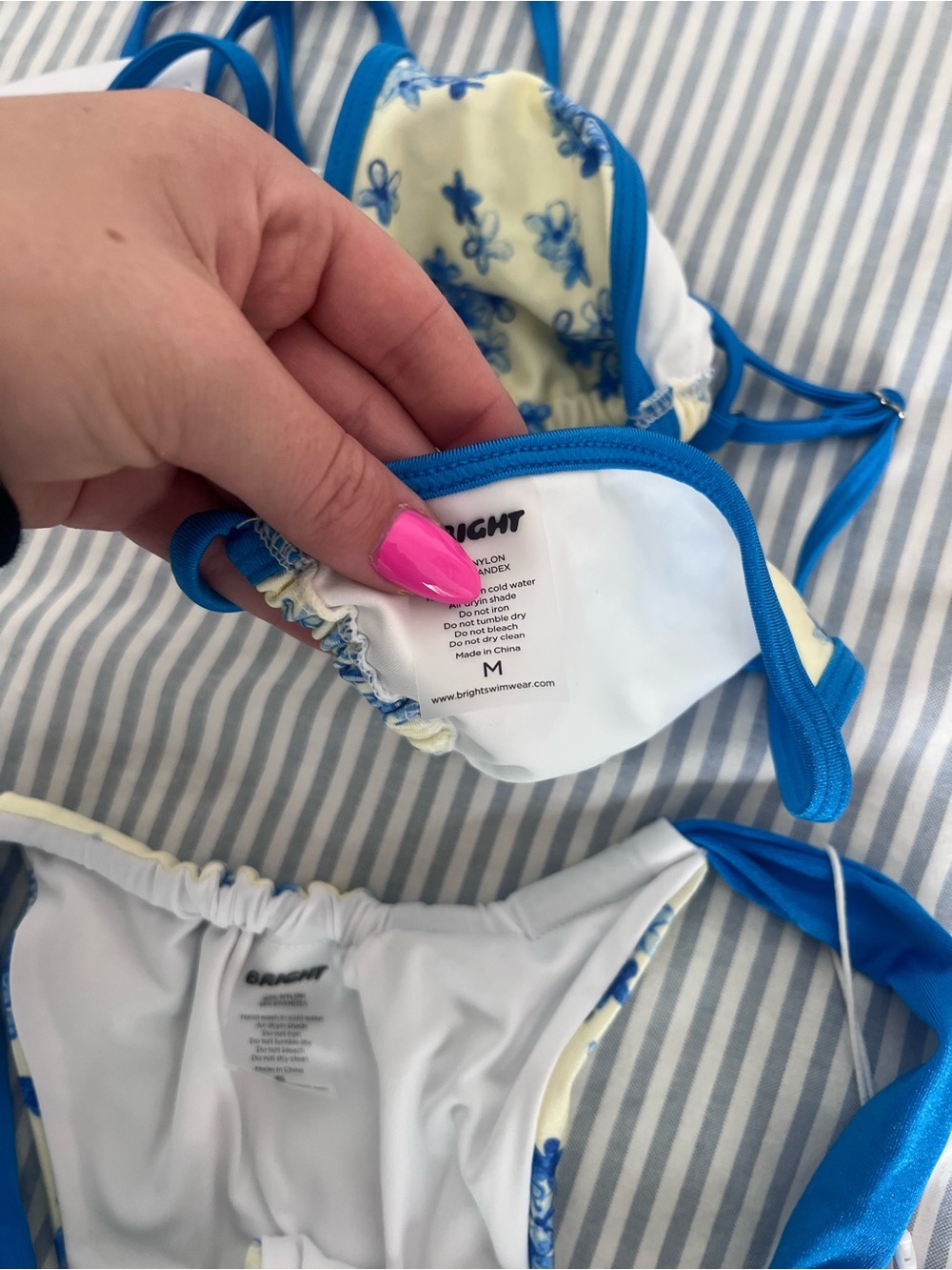 bright swimwear swimsuit set - Picture 3 of 3